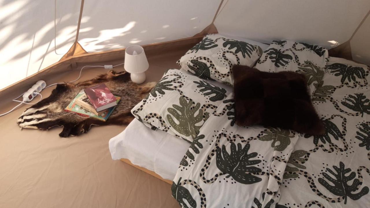 Glamping Fluffy Horns - Glempings Pukainie Ragi Hotel Plieņciems Eksteriør billede