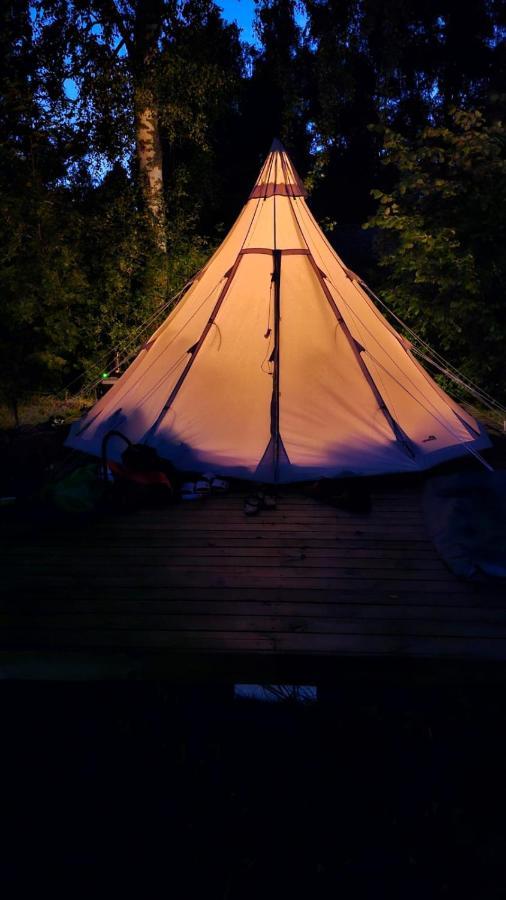 Glamping Fluffy Horns - Glempings Pukainie Ragi Hotel Plieņciems Eksteriør billede