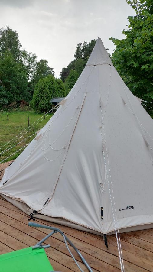 Glamping Fluffy Horns - Glempings Pukainie Ragi Hotel Plieņciems Eksteriør billede